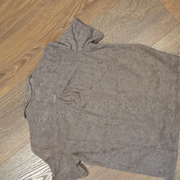 NWT OUTERKNOWN FLEECE POLO BUTTON FRONT SHIRT SIZE XS.   #7756 - Picture 9 of 9